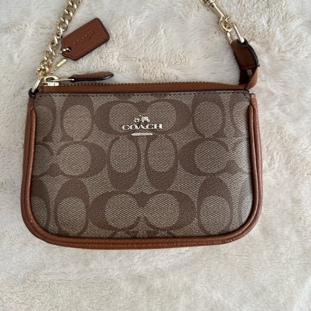 Coast Wristlet